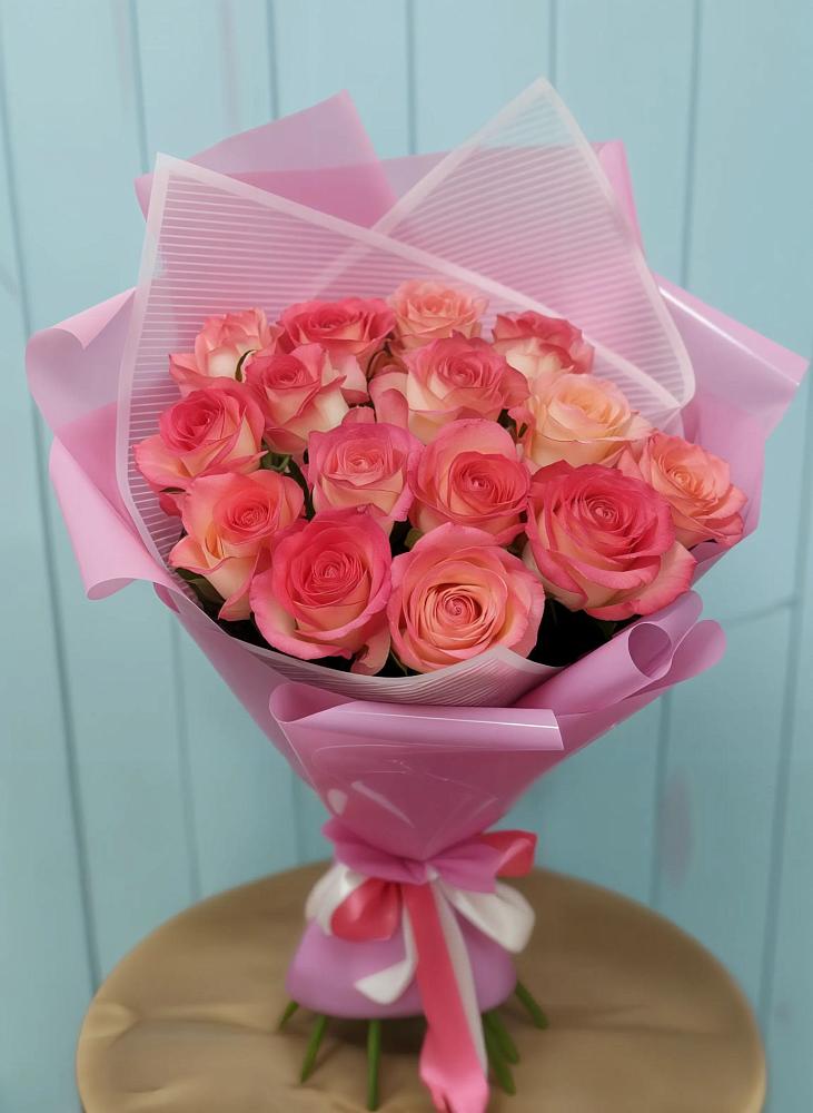 Букет 15 Розовых роз Равель в Ступино