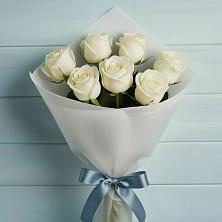 Букет 7 Белых роз Эдлесс Лав в Ступино