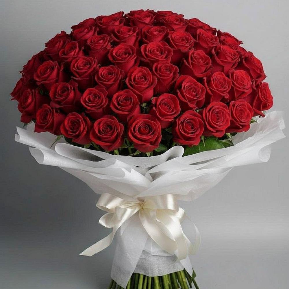 Букет 101 Красная роза Блэк Мэджик в Ступино