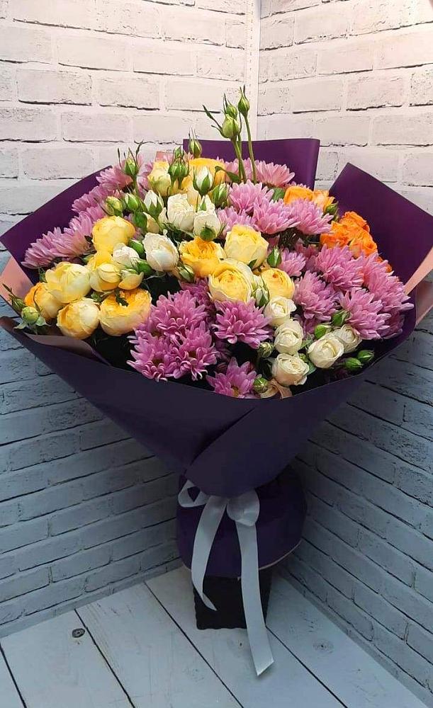 Букет цветов из: Хризантемы и Розы в Ступино