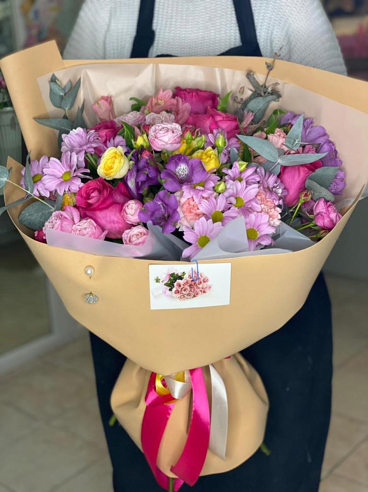 Букет цветов из: Хризантемы, Гвоздики и Альстромерии в Ступино