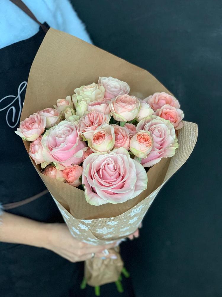 Букет цветов из: Хризантемы и Розы в Ступино