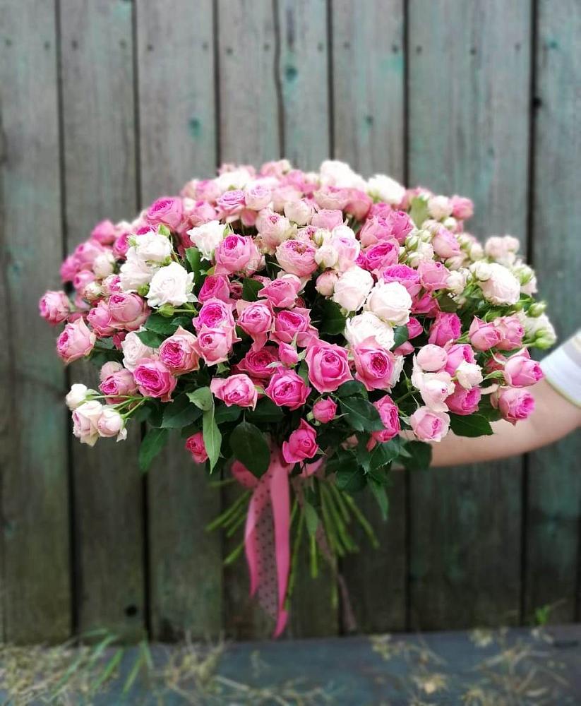 Букет Розовые кустовые розы Натали и Лав Лидия в Ступино