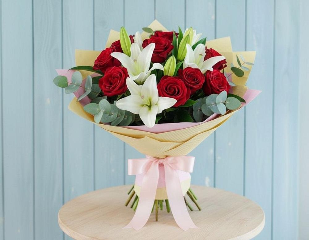 Букет цветов из: Лилии и Розы в Ступино